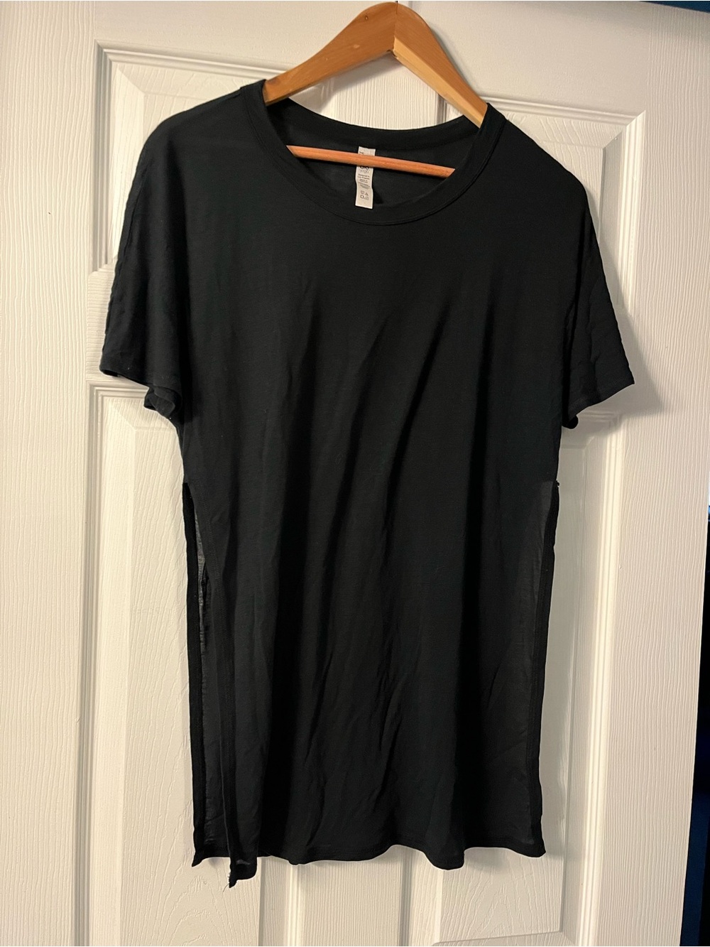 Alo Split Hem T-Shirt